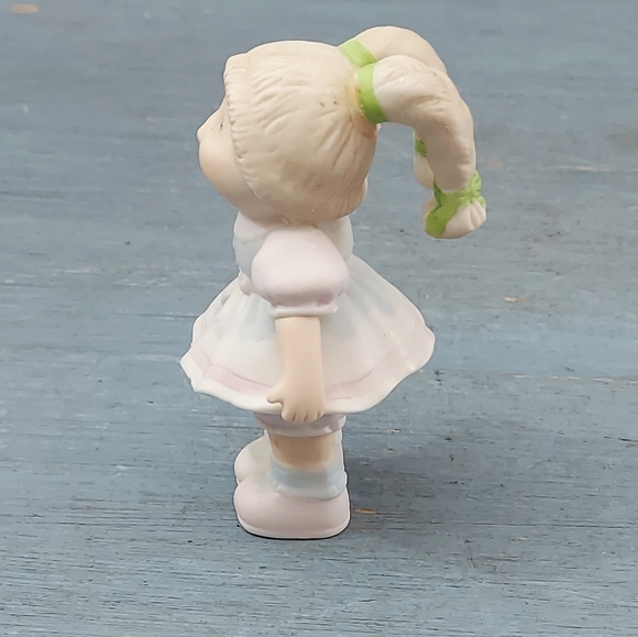 Vintage Cabbage Patch Doll Figurine - Picture 3 of 7